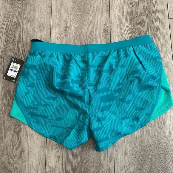 Under armour woman’s fly by 2.0 printed shorts - Picture 2 of 3